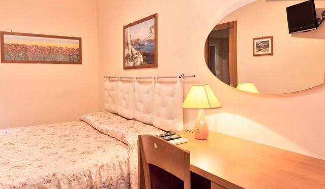 Saint Peter Holiday Roma Phòng bức ảnh